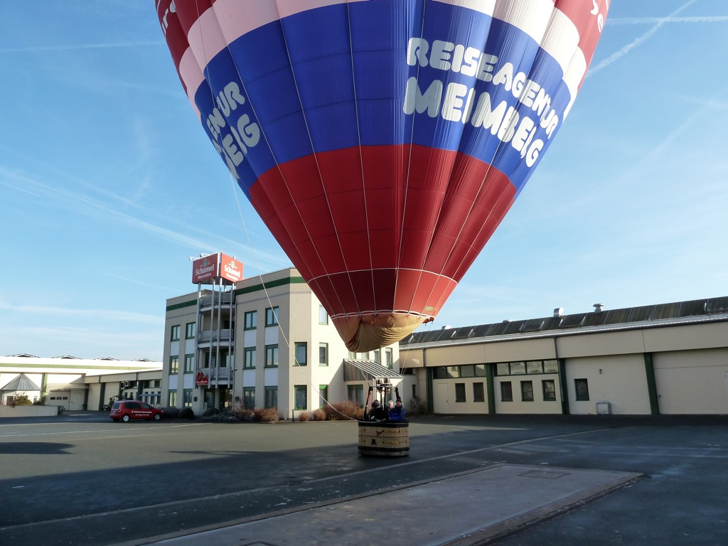 Ballonfahrt mit Landung bei der Firma Schamel