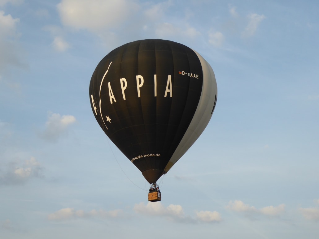 Heißluftballon des Modehauses Via Appia